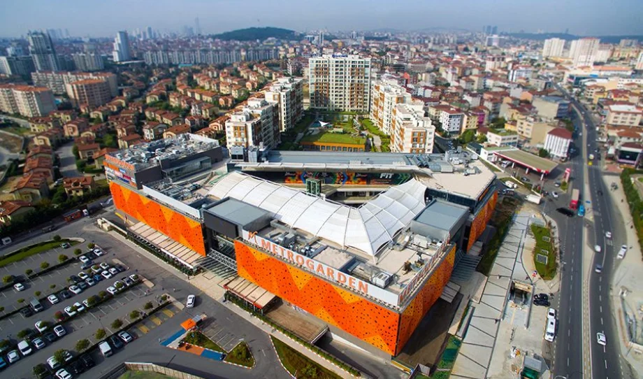 İstanbul Çekmeköy MetroGarden AVM Araç Kiralama