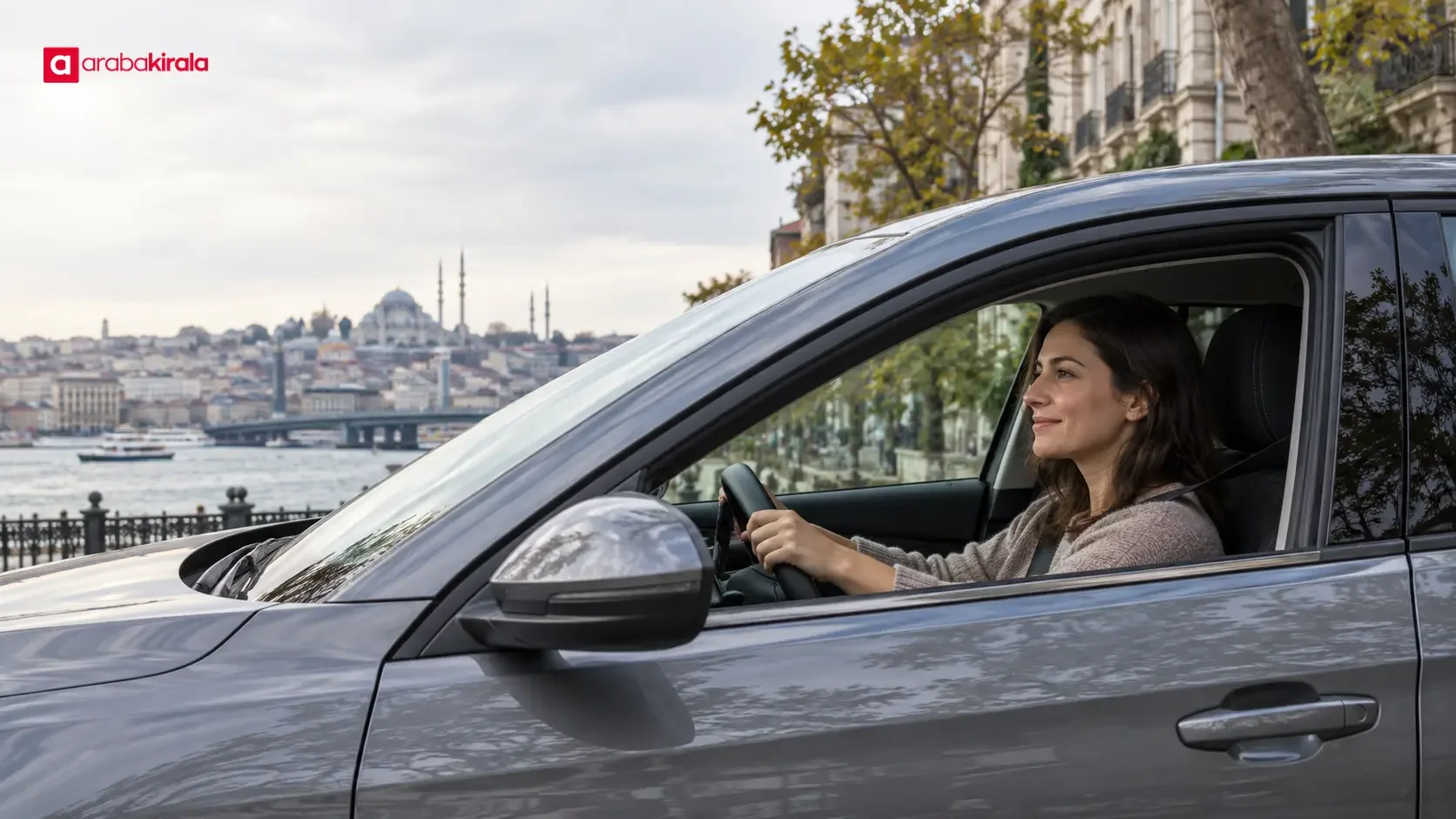 İstanbul’da şehir içi trafiğinde sürüş konforunu planlayan sürücü